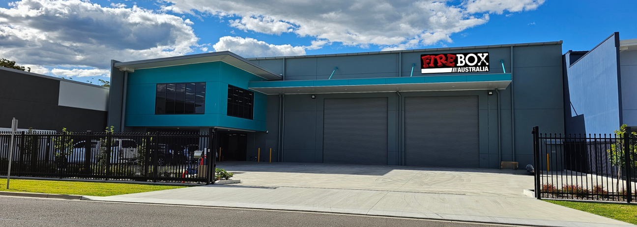 LARGE METAL EXT LOC. SIGN